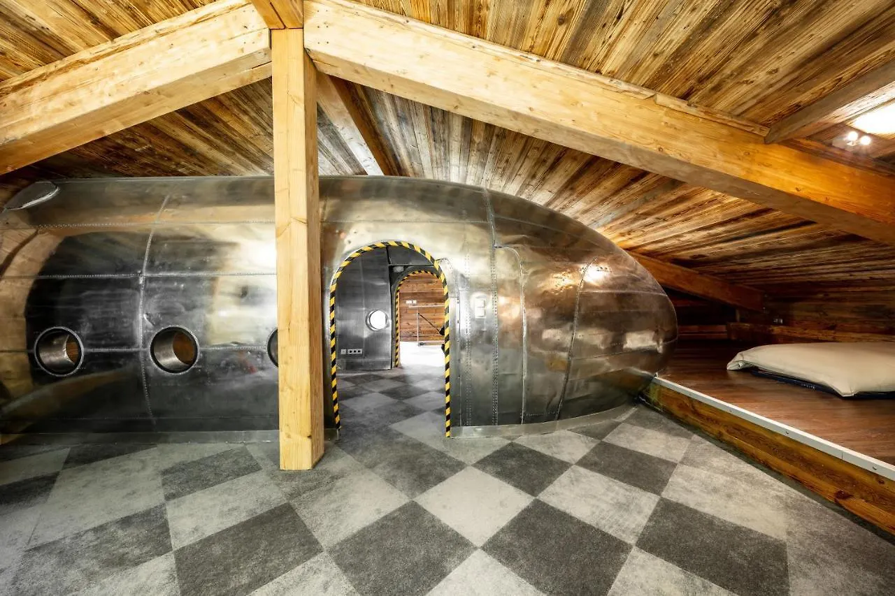 Chalet Carte Blanche Charlie Tignes 0*,  France